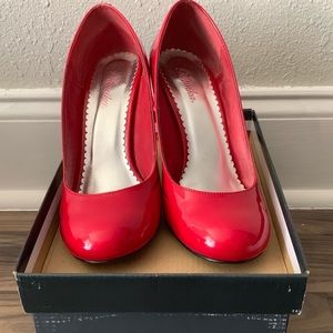 Red Fashion Pumps